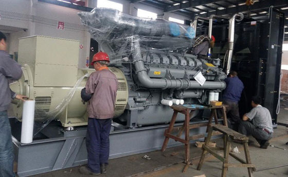 AC 3 Phase Open Type 1850kVA Diesel Perkins Power Generator With Electronic Speed Governor